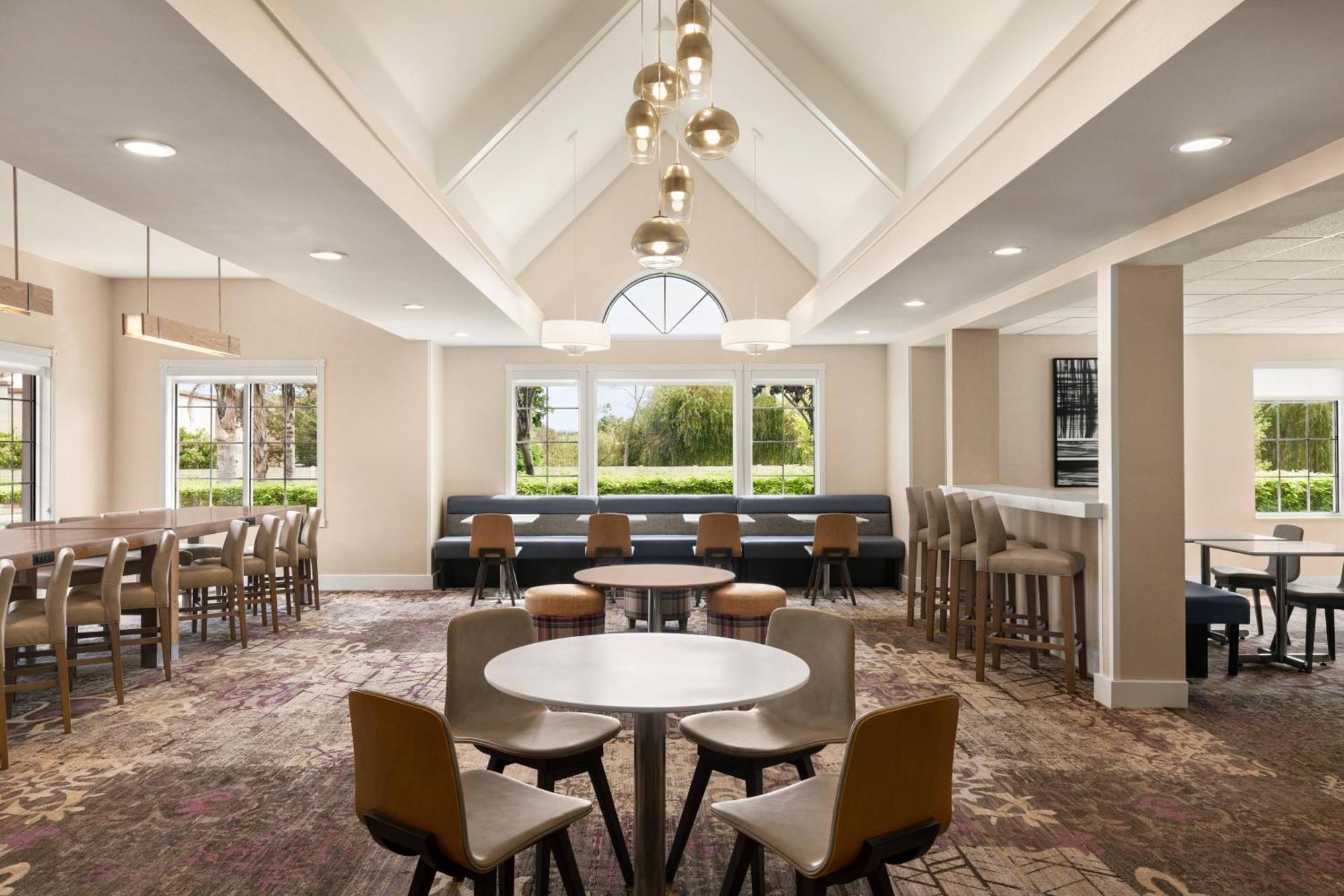 Residence Inn By Marriott Salinas Monterey Exterior photo