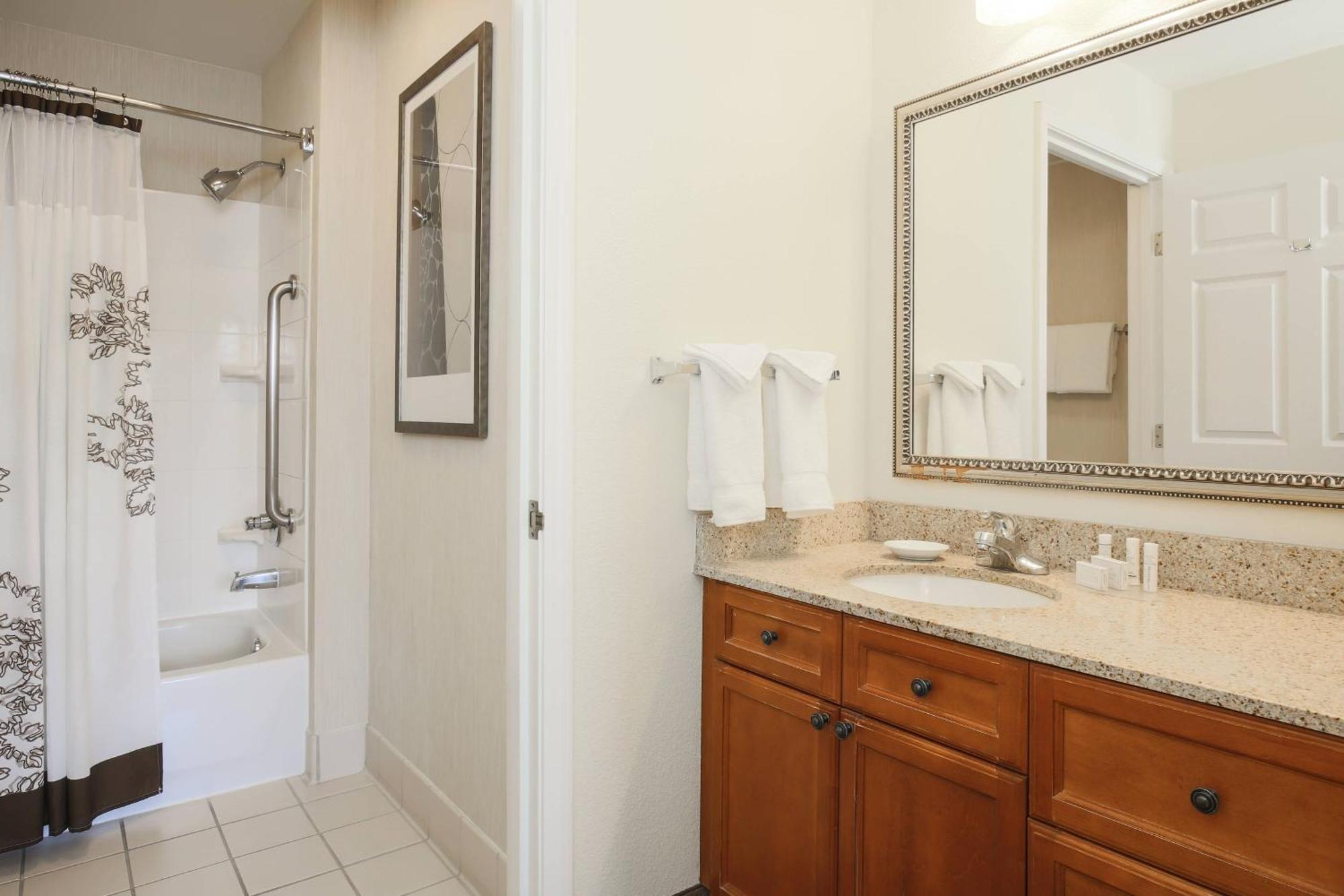 Residence Inn By Marriott Salinas Monterey Exterior photo